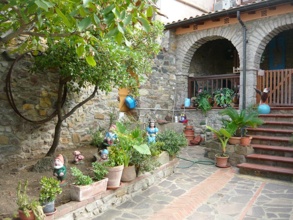 Il Nido Dell'Aquila Bed and Breakfast Sardara Exteriör bild